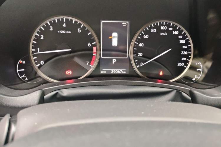Used Lexus NX 2020 200 Front-Wheel Drive Vmotion Edition China VI Standard Odometer Close Up