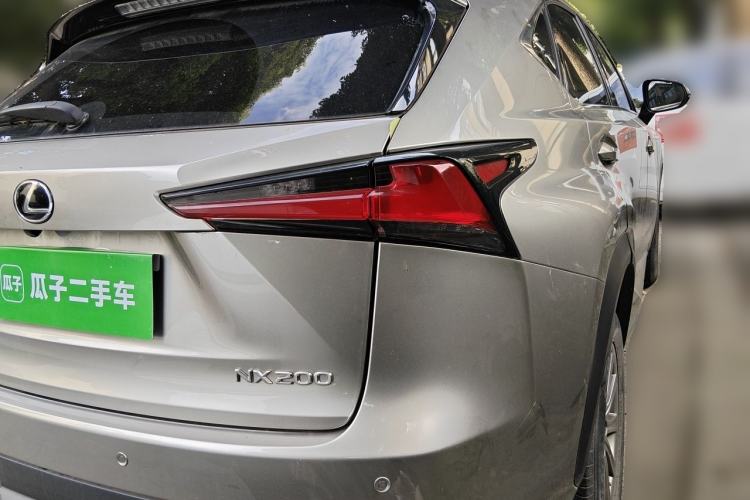 Used Lexus NX 2020 200 Front-Wheel Drive Vmotion Edition China VI Standard Rear Right 45 Deg