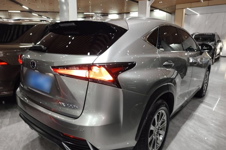 Used Lexus NX 2020 300h Front-Drive FENGSHANG Version China VI Standard Rear Right 45 Deg
