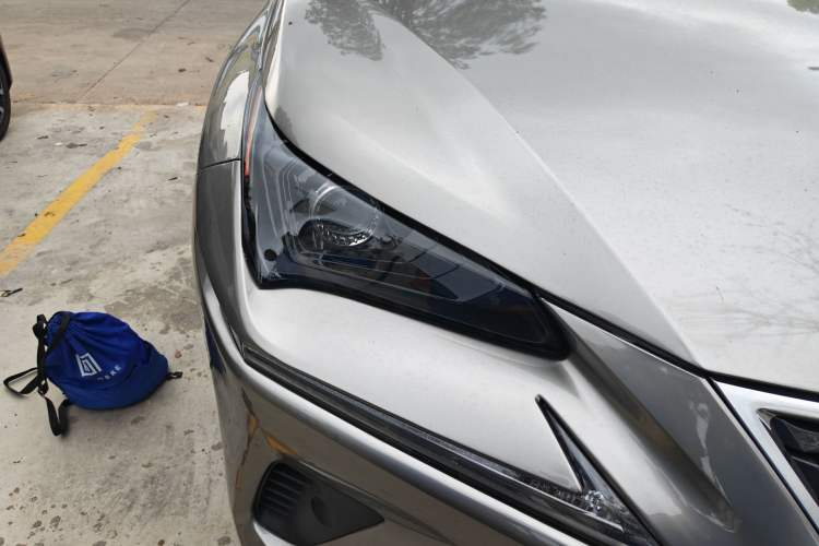Used Lexus NX 2020 300h Front-Drive FENGSHANG Version China VI Standard Right Front Headlight
