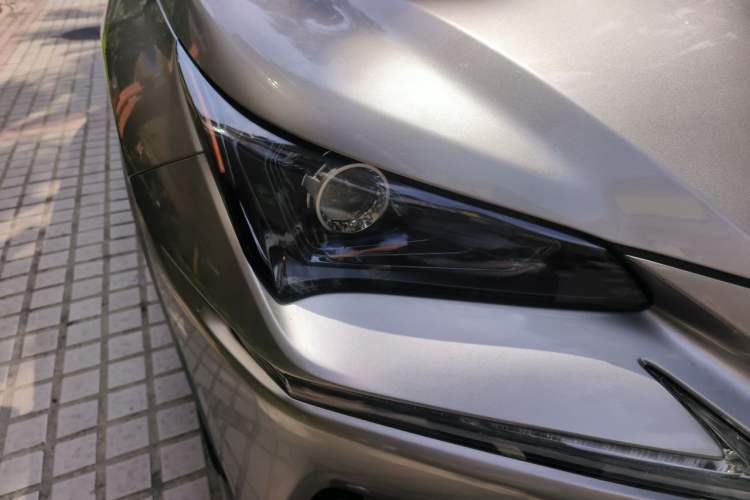 Used Lexus NX 2020 200 All-Wheel Drive Fēngshàng Version China VI Standard Right Front Headlight