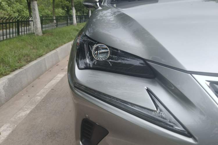 Used Lexus NX 2020 200 Front-Wheel Drive Freeline Edition China VI Standard Right Front Headlight