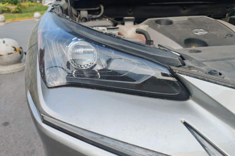 Used Lexus NX 2020 200 All-Wheel Drive Fēngshàng Version China VI Standard Right Front Headlight