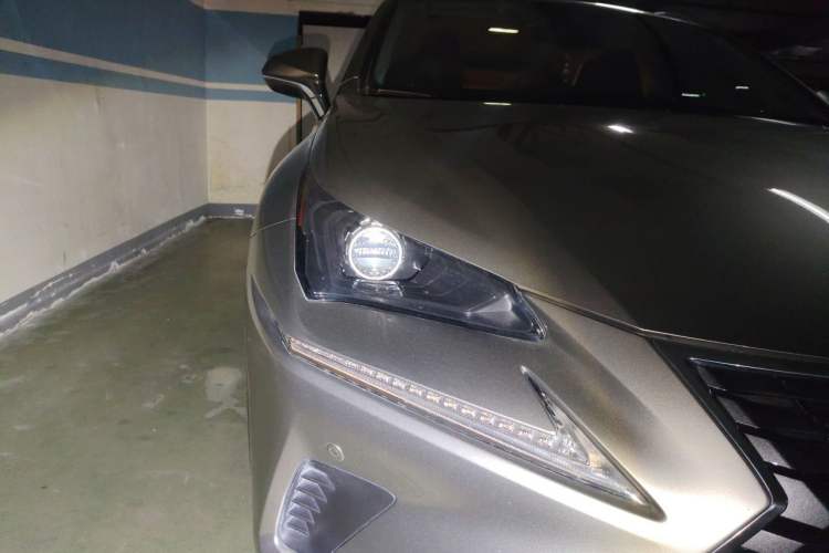 Used Lexus NX 2020 200 All-Wheel Drive Fēngshàng Version China VI Standard Right Front Headlight