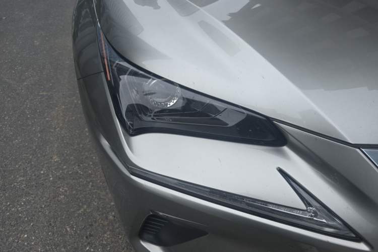 Used Lexus NX 2020 200 Front-Wheel Drive Freeline Edition China VI Standard Right Front Headlight