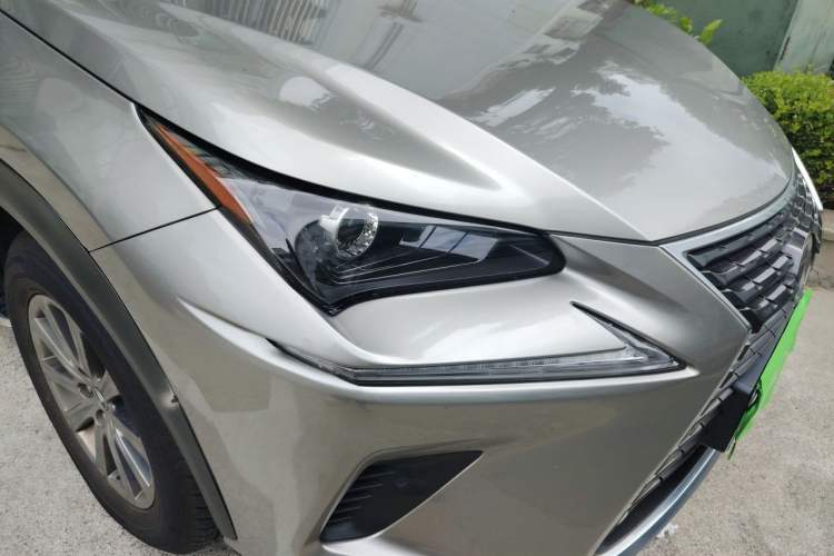 Used Lexus NX 2020 300h Front-Drive FENGSHANG Version China VI Standard Right Front Headlight