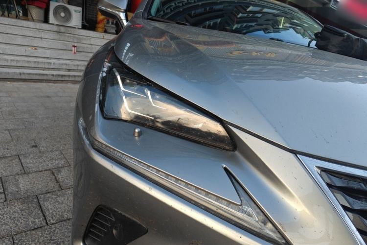 Used Lexus NX 2020 300h Front-Drive Fēngyuè Version China VI Standard Right Front Headlight