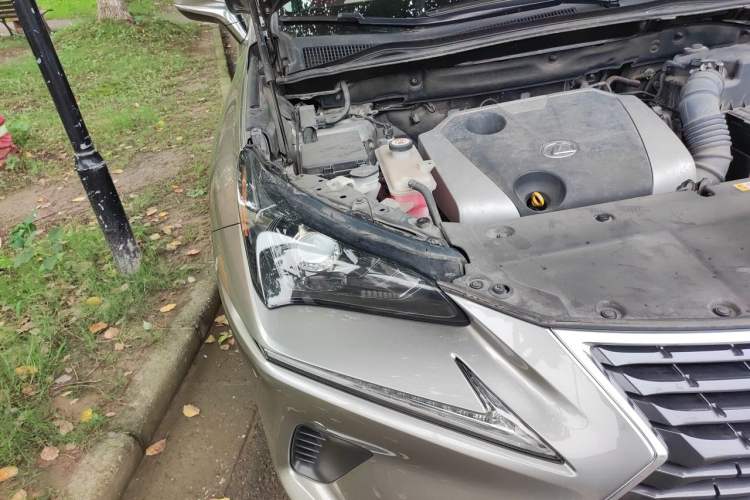 Used Lexus NX 2020 200 All-Wheel Drive Fēngshàng Version China VI Standard Right Front Headlight