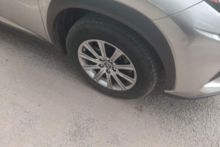 Used Lexus NX 2020 200 Front-Wheel Drive Freeline Edition China VI Standard Right Front Wheel Hub
