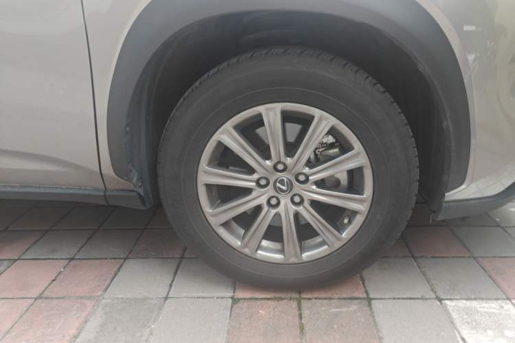 Used Lexus NX 2020 200 All-Wheel Drive Fēngshàng Version China V Standard Right Front Wheel Hub