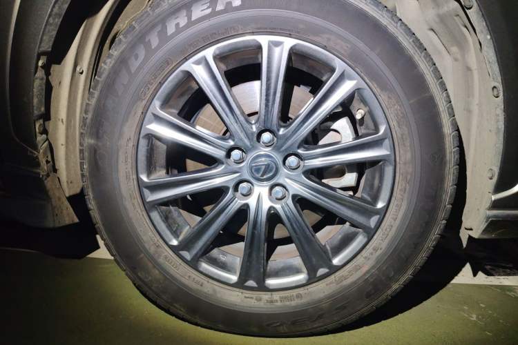 Used Lexus NX 2020 200 All-Wheel Drive Fēngshàng Version China VI Standard Right Front Wheel Hub
