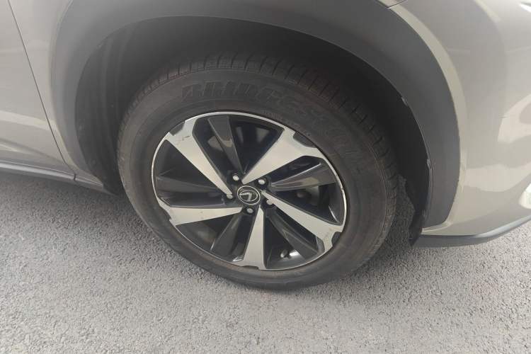 Used Lexus NX 2020 300h All-Wheel Drive FENGZHI Version China VI Standard Right Front Wheel Hub