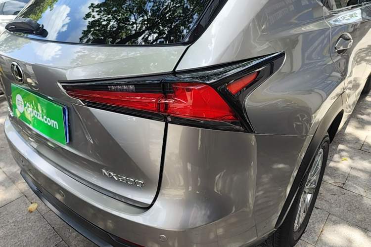 Used Lexus NX 2020 200 Front-Wheel Drive Freeline Edition China VI Standard Right Rear Taillight