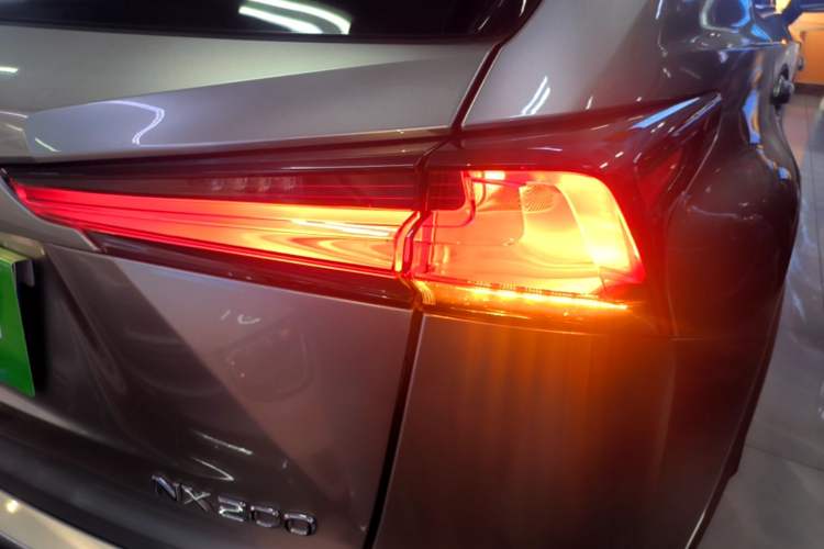 Used Lexus NX 2020 200 Front-Wheel Drive Freeline Edition China VI Standard Right Rear Taillight