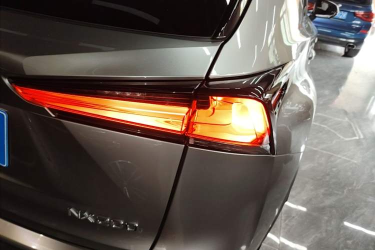 Used Lexus NX 2020 200 All-Wheel Drive Fēngshàng Version China VI Standard Right Rear Taillight