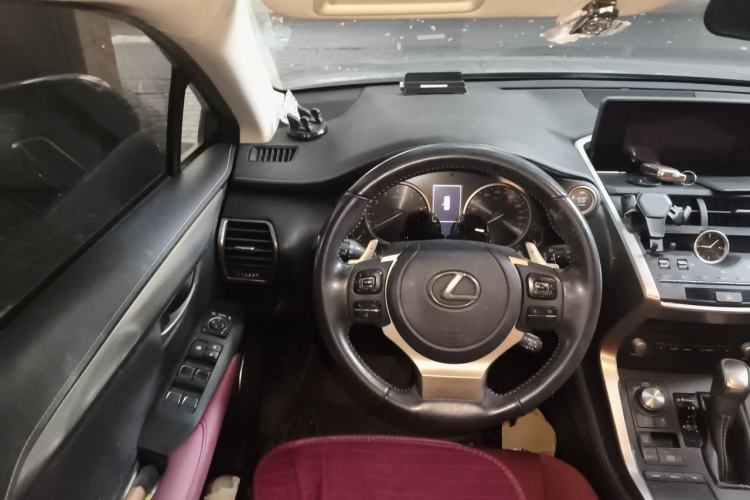 Used Lexus NX 2020 200 Front-Wheel Drive Freeline Edition China VI Standard Steering Wheel