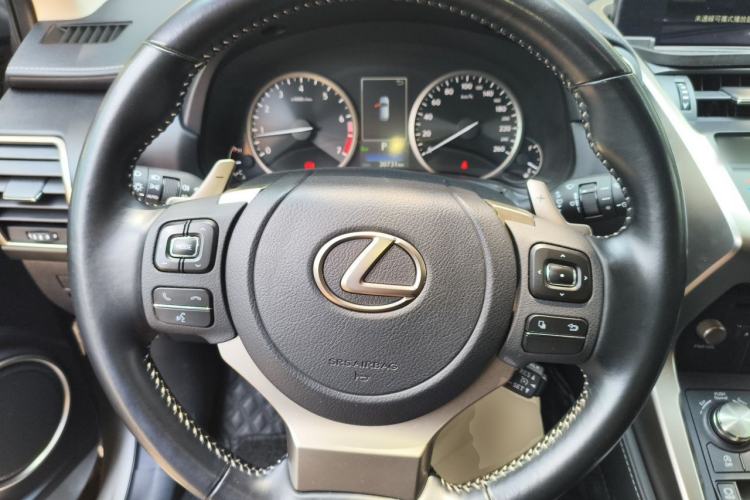 Used Lexus NX 2020 200 Front-Wheel Drive Freeline Edition China VI Standard Steering Wheel