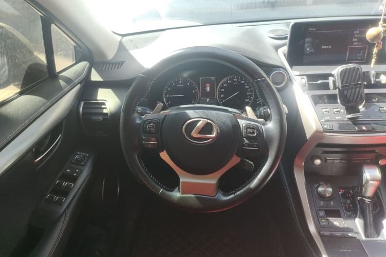 Used Lexus NX 2020 300 Front-Wheel-Drive Frenza Edition China V Standard Steering Wheel