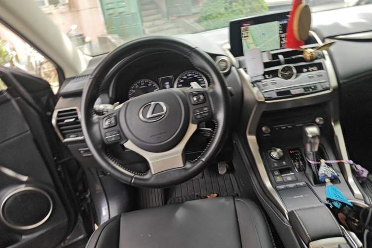 Used Lexus NX 2020 200 All-Wheel Drive Fēngshàng Version China VI Standard Steering Wheel