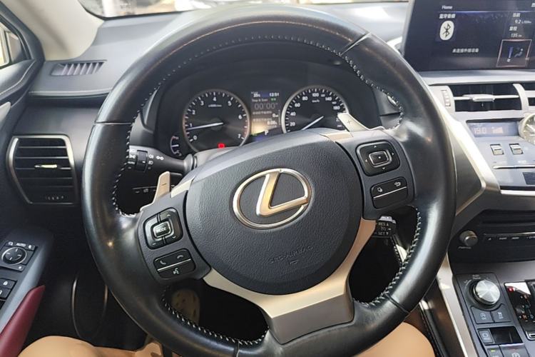 Used Lexus NX 2020 200 Front-Wheel Drive Freeline Edition China VI Standard Steering Wheel