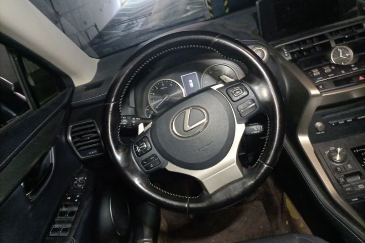 Used Lexus NX 2020 300 Front-Wheel-Drive Frenza Edition China V Standard Steering Wheel