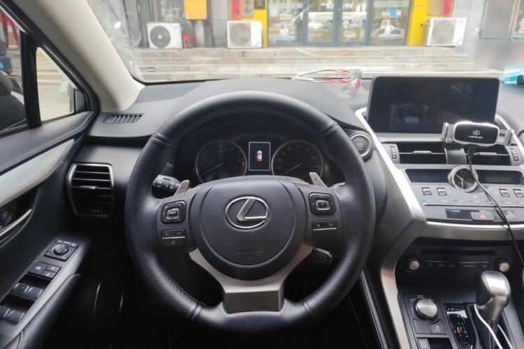 Used Lexus NX 2020 200 Front-Wheel Drive Freeline Edition China VI Standard Steering Wheel