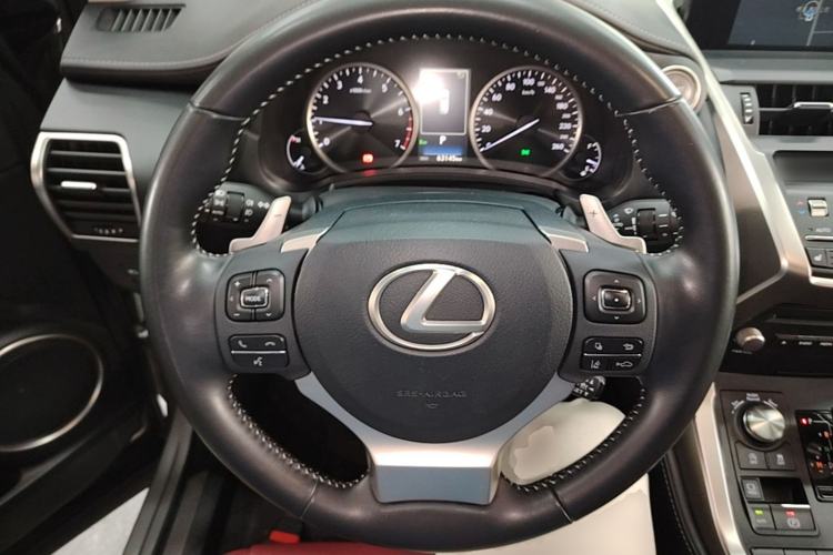 Used Lexus NX 2020 200 All-Wheel Drive Fēngshàng Version China VI Standard Steering Wheel
