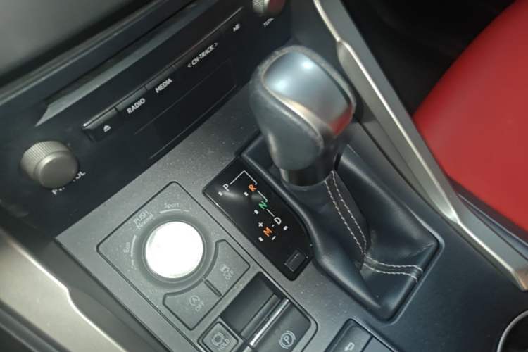 Used Lexus NX 2020 200 Front-Wheel Drive Freeline Edition China VI Standard Vehicle Key