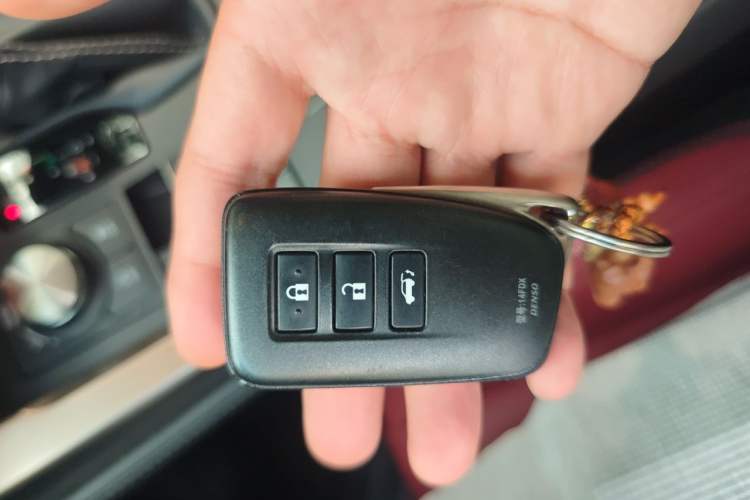 Used Lexus NX 2020 200 All-Wheel Drive Fēngshàng Version China VI Standard Vehicle Key