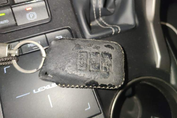Used Lexus NX 2020 300 Front-Wheel-Drive Frenza Edition China V Standard Vehicle Key