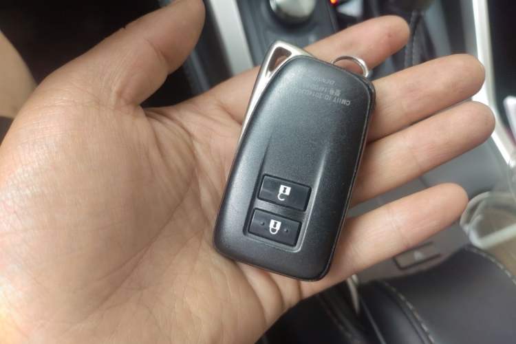 Used Lexus NX 2020 200 Front-Wheel Drive Freeline Edition China VI Standard Vehicle Key