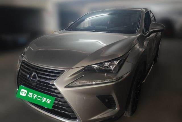 Lexus NX 2020 300h Front-Wheel Drive Smart Hybrid Special Limited Edition مستعملة