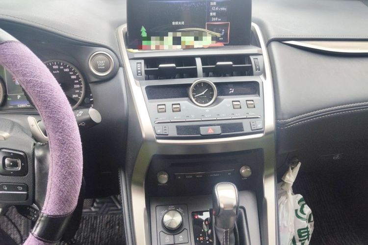 Used Lexus NX 2020 200 Front-Wheel Drive Vmotion Edition China VI Standard Audio And AC Panel