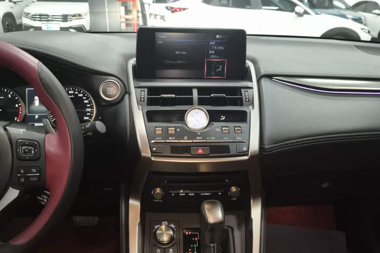 Used Lexus NX 2020 200 All-Wheel Drive Fēngshàng Version China VI Standard Audio And AC Panel