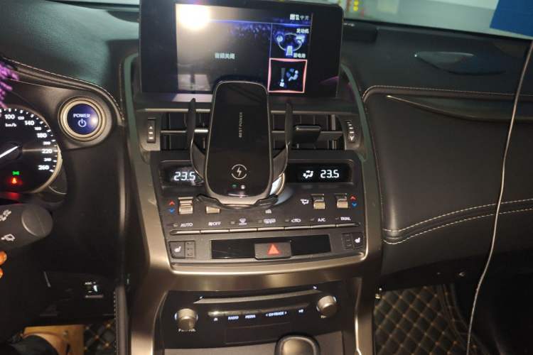 Used Lexus NX 2020 300h Front-Drive FENGSHANG Version China V Standard Audio And AC Panel