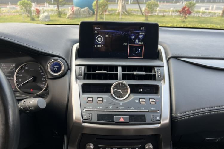 Used Lexus NX 2020 300h Front-Drive FENGSHANG Version China VI Standard Audio And AC Panel