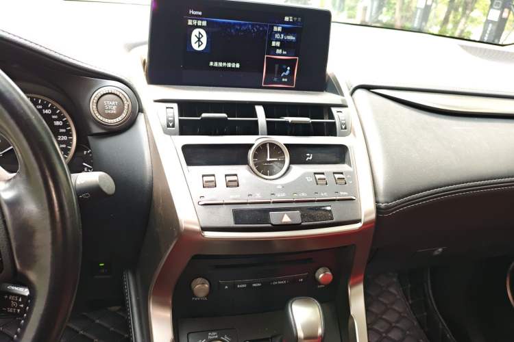 Used Lexus NX 2020 200 Front-Wheel Drive Freeline Edition China VI Standard Audio And AC Panel