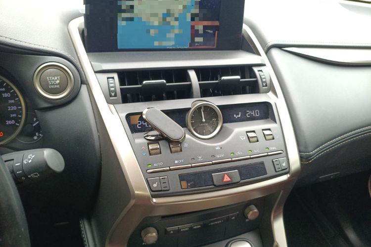 Used Lexus NX 2020 200 All-Wheel Drive Fēngshàng Version China VI Standard Audio And AC Panel