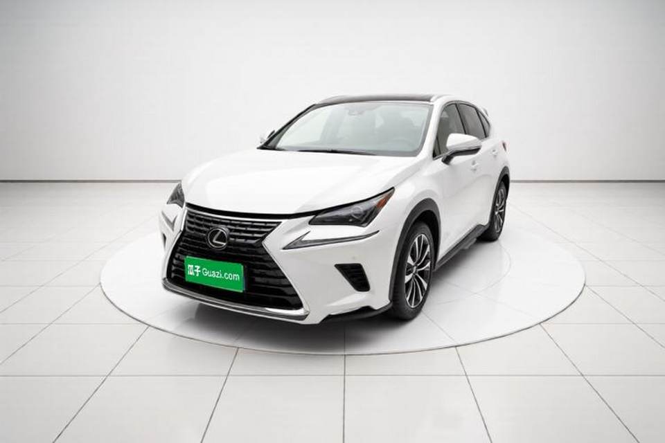 Lexus NX 2020