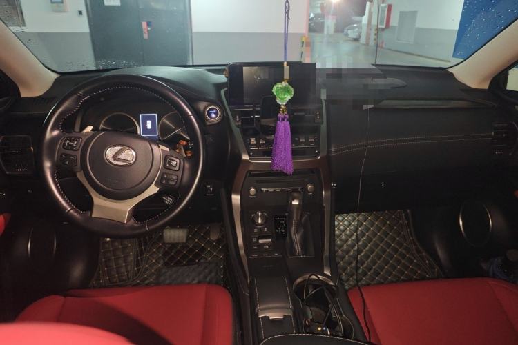 Used Lexus NX 2020 300h Front-Drive FENGSHANG Version China V Standard Center Console
