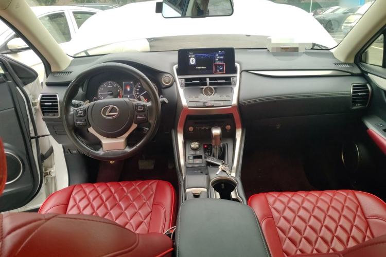 Used Lexus NX 2020 200 Front-Wheel Drive Freeline Edition China VI Standard Center Console
