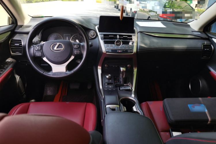 Used Lexus NX 2020 200 All-Wheel Drive Fēngshàng Version China VI Standard Center Console