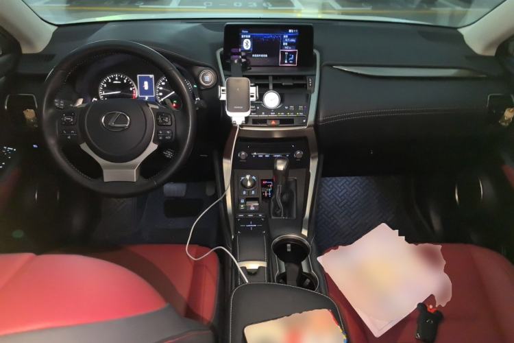 Used Lexus NX 2020 200 All-Wheel Drive Fēngshàng Version China VI Standard Center Console