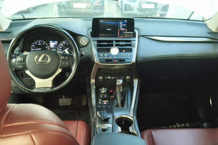 Used Lexus NX 2020 200 Front-Wheel Drive Freeline Edition China VI Standard Center Console