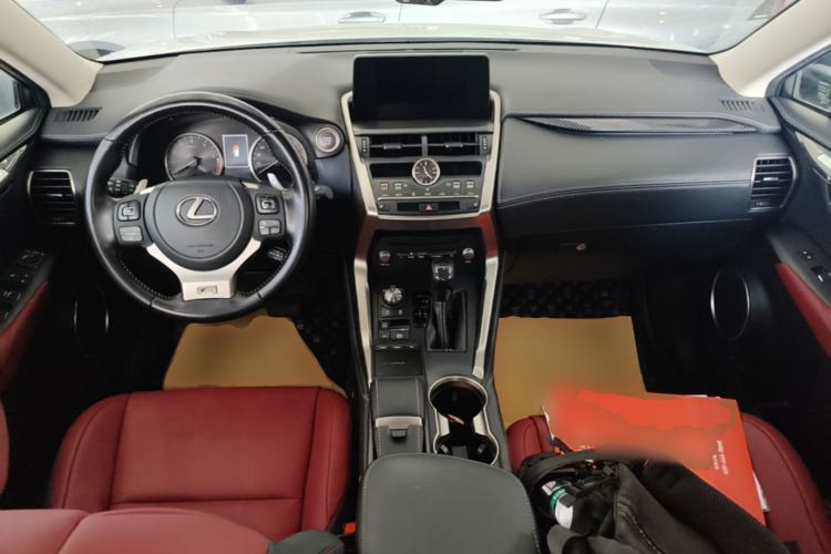 Used Lexus NX 2020 200 All-Wheel Drive Fēngshàng Version China VI Standard Center Console