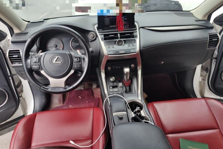 Used Lexus NX 2020 200 Front-Wheel Drive Freeline Edition China VI Standard Center Console