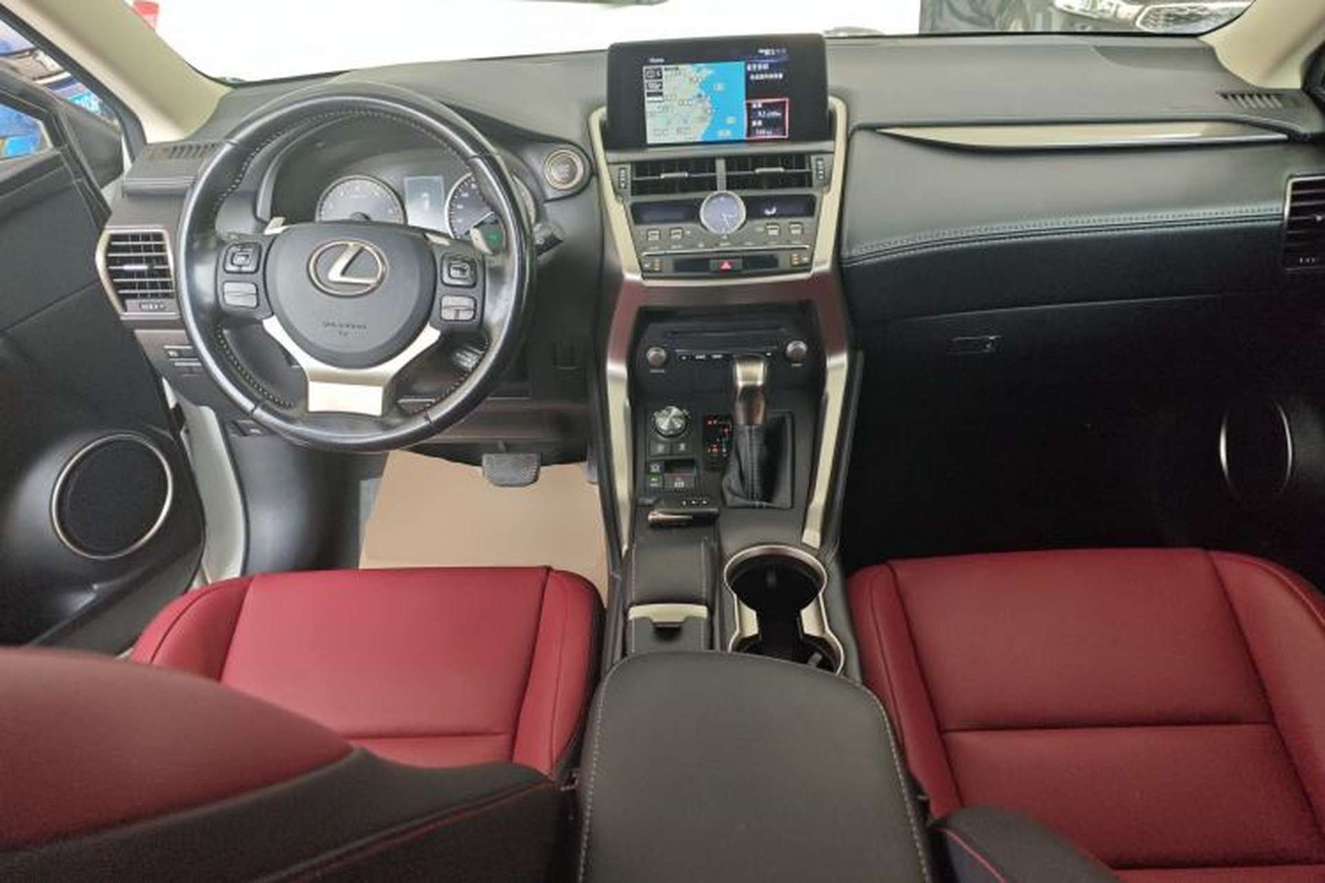Used Lexus NX 2020 200 All-Wheel Drive Fēngshàng Version China VI Standard Center Console