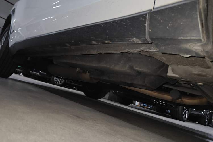 Used Lexus NX 2020 300h Front-Drive FENGSHANG Version China VI Standard Chassis Front Right