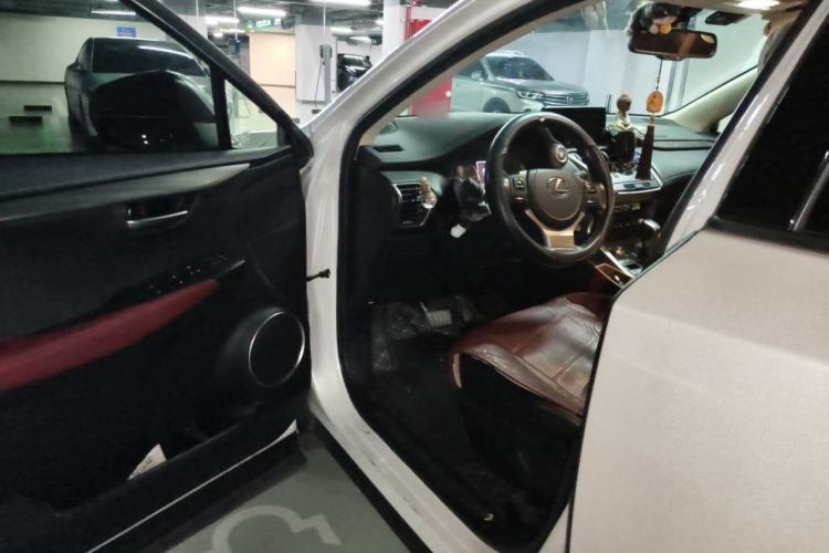 Used Lexus NX 2020 200 Front-Wheel Drive Freeline Edition China VI Standard Driver Seat