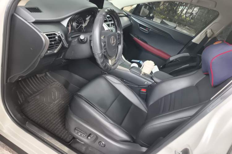 Used Lexus NX 2020 200 Front-Wheel Drive Freeline Edition China VI Standard Driver Seat
